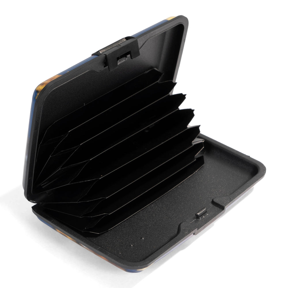 Tracker Aluminum Case RFID Fall Cat w/Hat