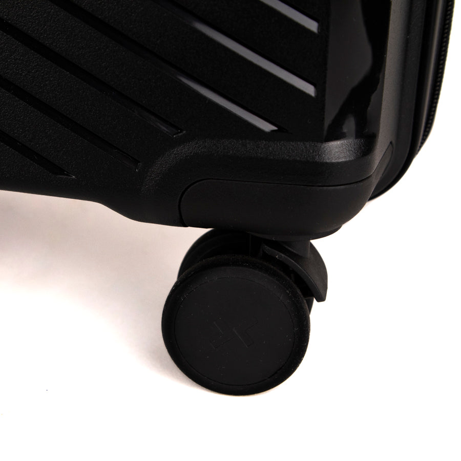 Tracker Dynamo DLX Large