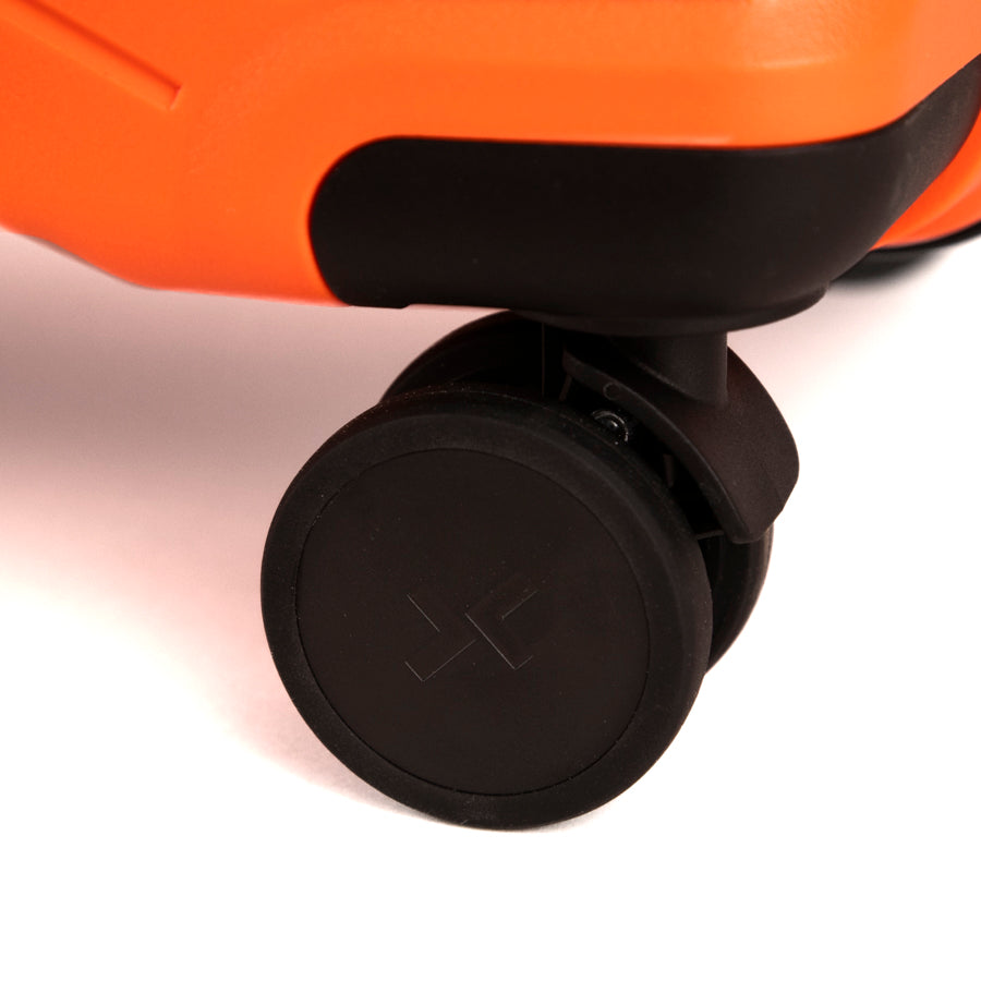 Tracker Dynamo DLX Large