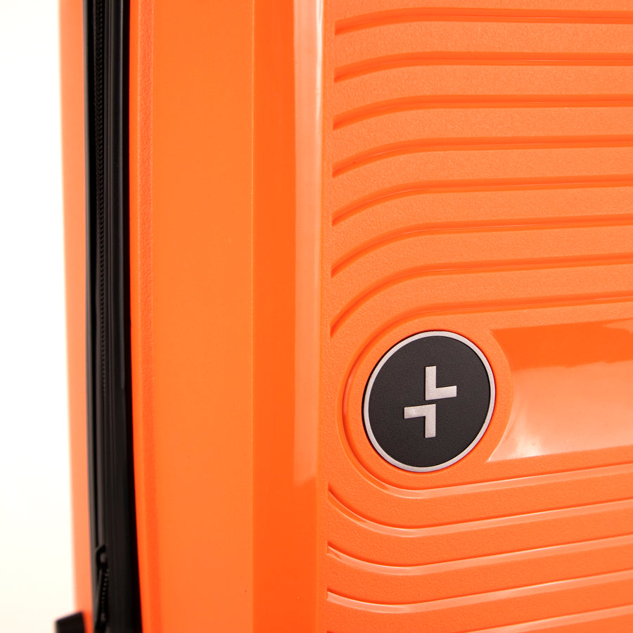 Tracker Dynamo DLX baggage a main