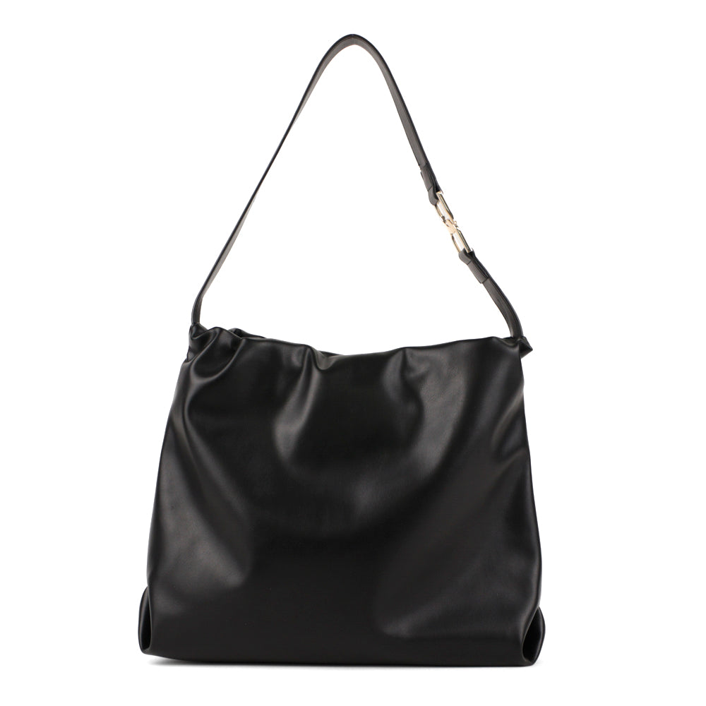 Riona Donna Hobo
