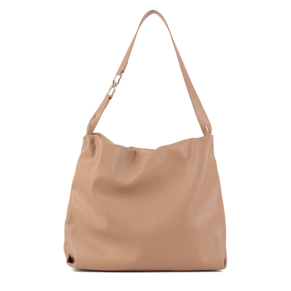 Riona Donna Hobo