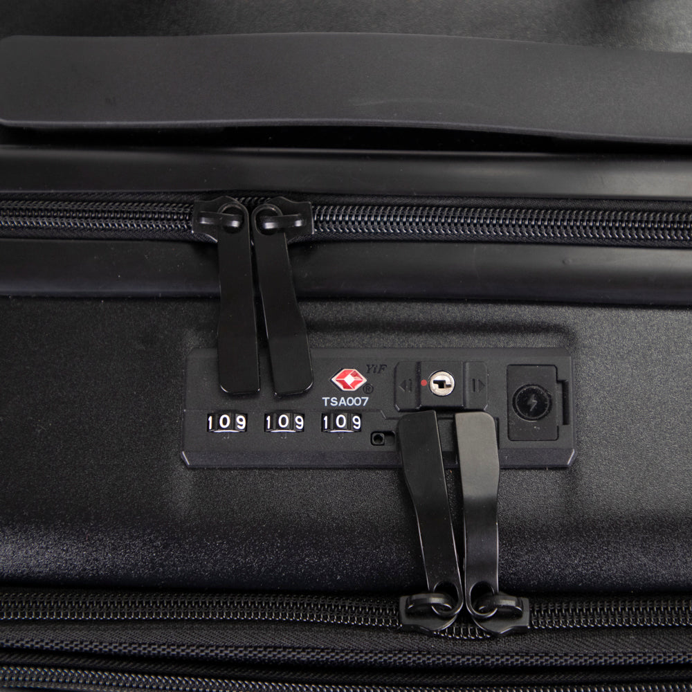 Tracker Carry Pro Hybrid small